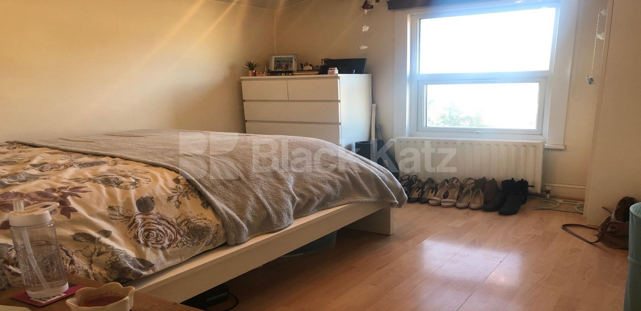 			NEW INSTRUCTION, 3 Bedroom, 1 bath, 1 reception Apartment			 Garratt Lane, Earlsfield 